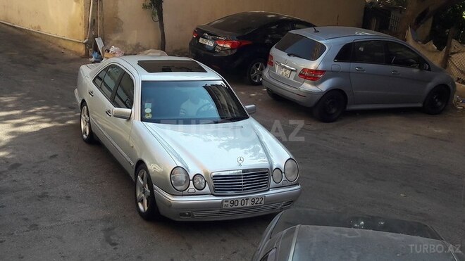 Mercedes E 230 1996, 333,333 km - 2.3 l - Bakı