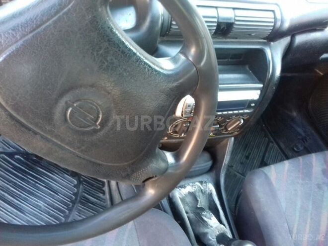 Opel Astra 1996, 220 km - 1.6 l - Sumqayıt