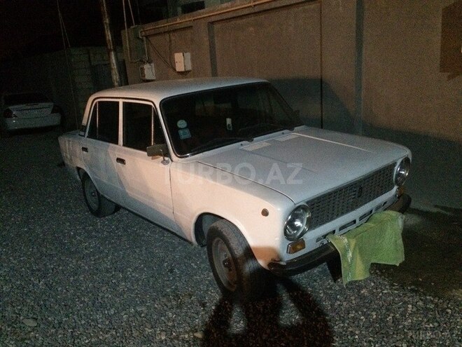 LADA (VAZ) 21011 1985, 250,000 km - 1.3 л - Bakı