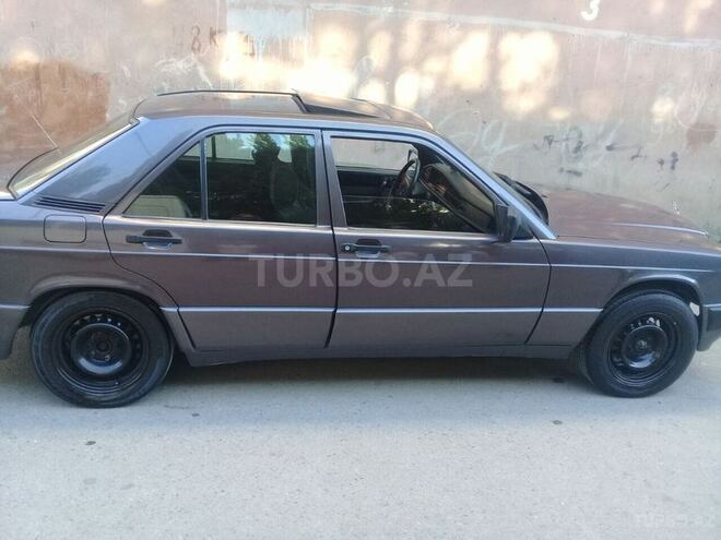 Mercedes E 180 1991, 298,340 km - 1.8 l - Sumqayıt