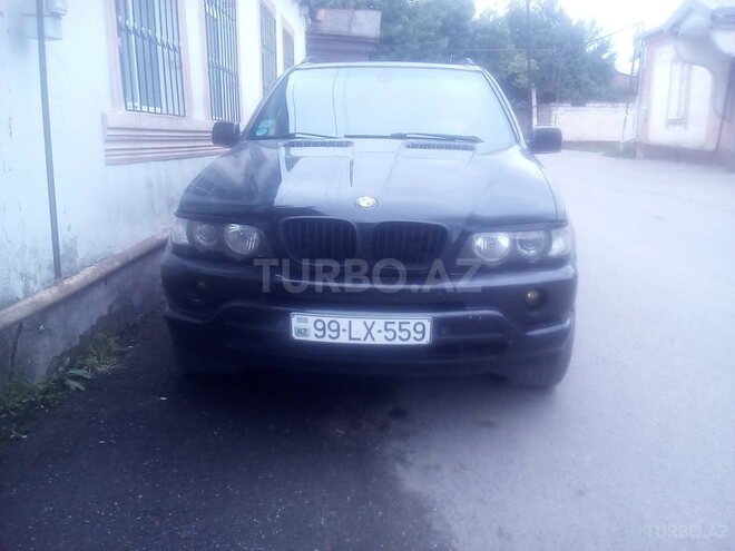 BMW X5 2001, 389,000 km - 4.4 l - Quba