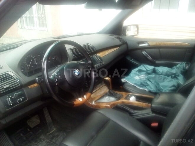 BMW X5 2001, 389,000 km - 4.4 l - Quba