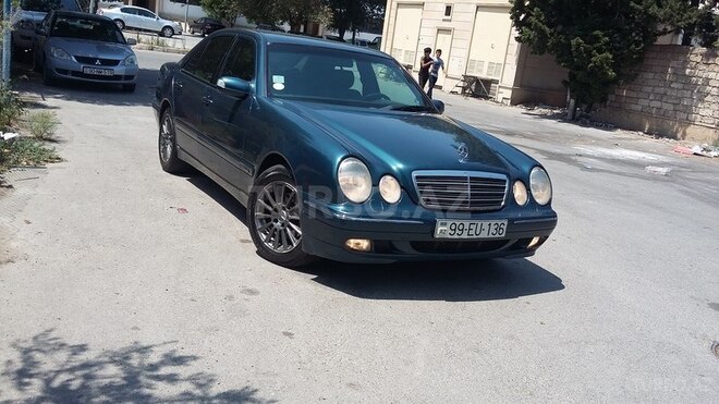 Mercedes E 240 1999, 234,000 km - 2.4 l - Bakı