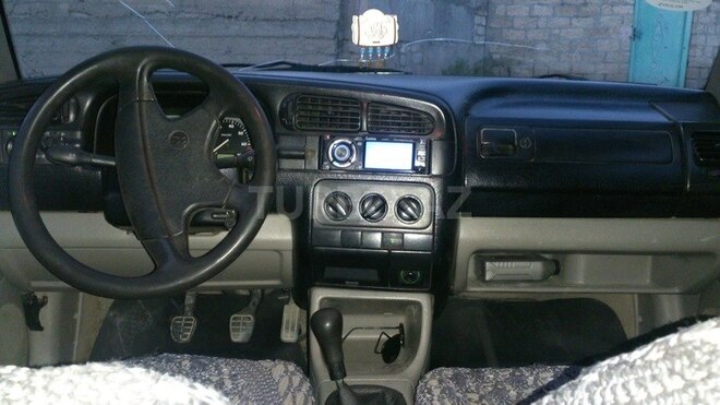 Volkswagen Vento 1992, 186,000 km - 1.8 l - Yevlax