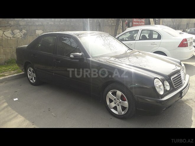 Mercedes E 220 2001, 400,000 km - 2.2 l - Bakı