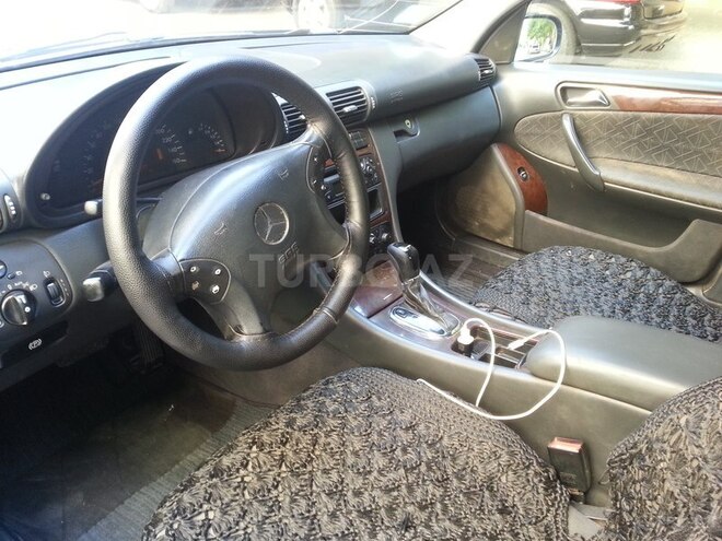 Mercedes C 220 2001, 312,000 km - 2.2 l - Bakı