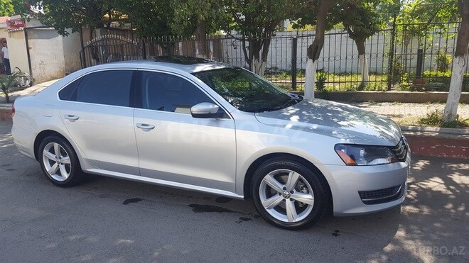 Volkswagen Passat 2012, 50,000 km - 0.3 l - Gəncə