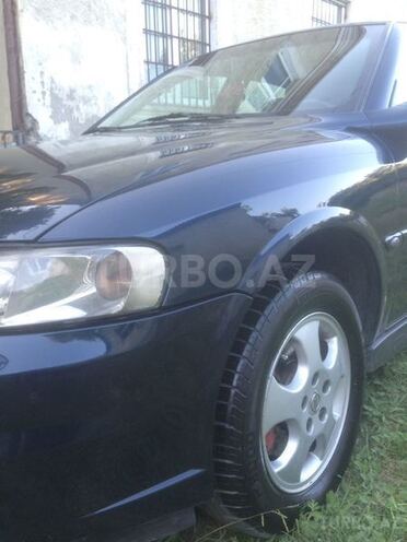 Opel Vectra 2000, 238,000 km - 2.0 l - Zaqatala