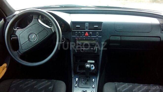 Mercedes C 220 1999, 230,000 km - 2.2 л - Bakı