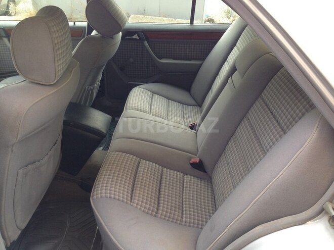 Mercedes E 230 1993, 489,392 km - 2.3 л - Bakı