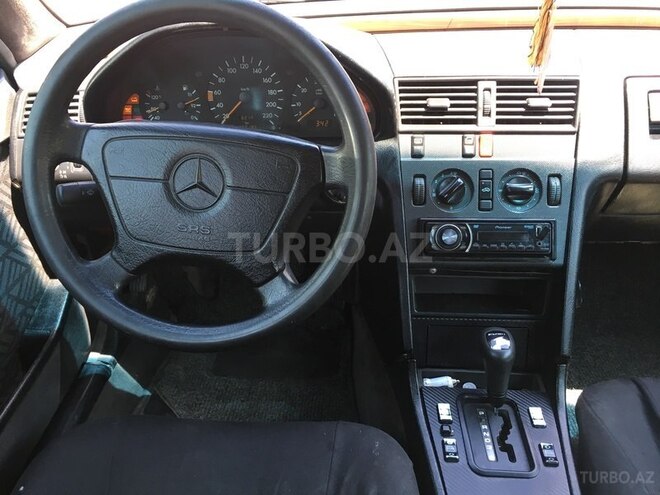 Mercedes C 250 1995, 360,000 km - 2.5 l - Bakı