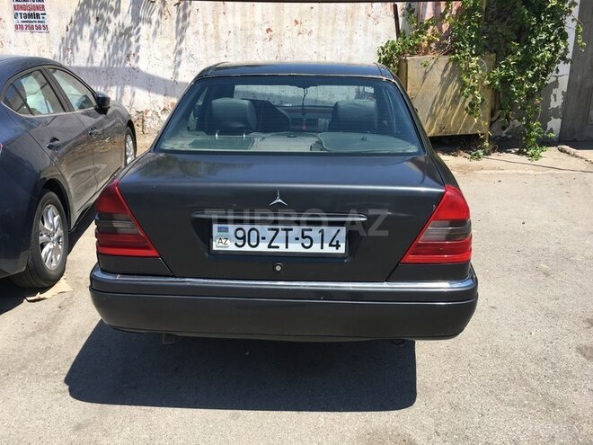 Mercedes C 250 1995, 360,000 km - 2.5 l - Bakı