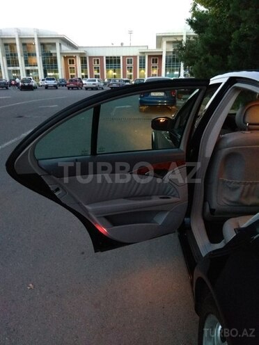 Mercedes E 270 2002, 265,202 km - 2.7 л - Gəncə