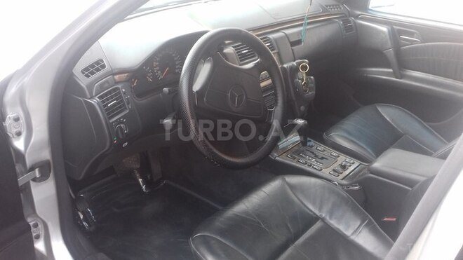 Mercedes E 300 1997, 295,000 km - 3.0 l - Bakı