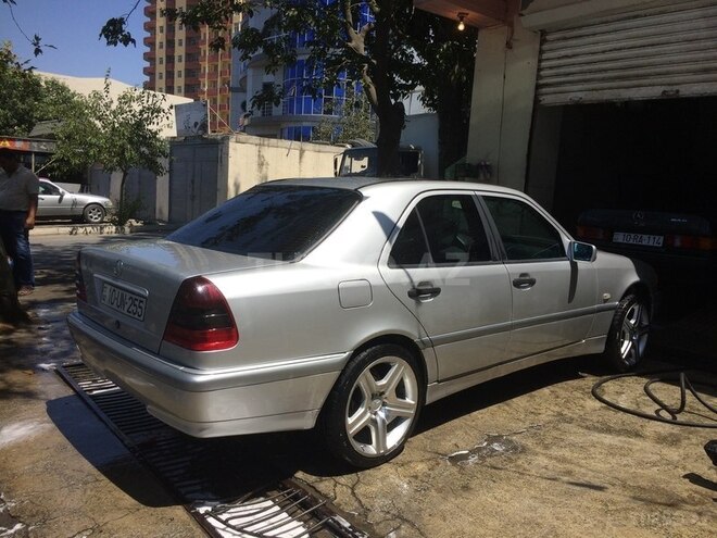 Mercedes C 180 1998, 215,000 km - 1.8 l - Bakı