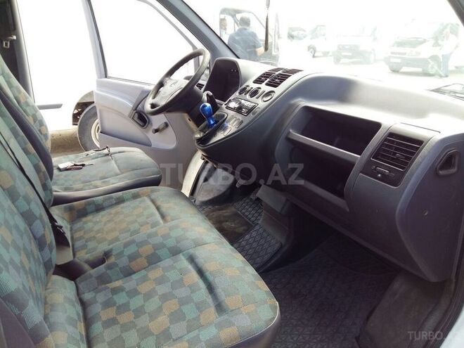 Mercedes Vito 2002, 320,000 km - 2.2 l - Bakı