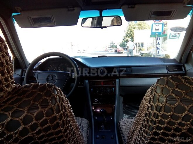 Mercedes E 230 1990, 225,000 km - 2.3 l - Xaçmaz