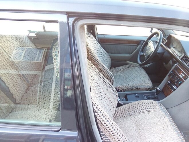 Mercedes E 230 1990, 225,000 km - 2.3 l - Xaçmaz