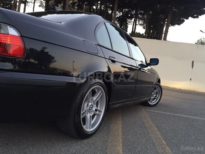 BMW 535 2001, 285,000 km - 3.5 л - Sumqayıt