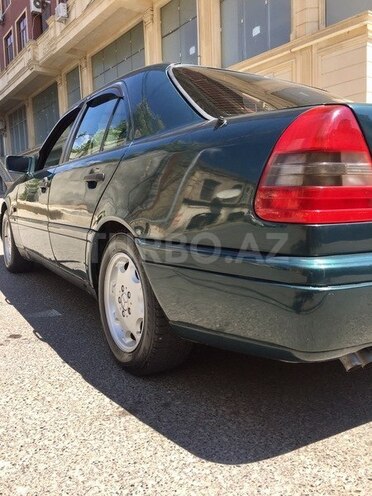 Mercedes C 200 1996, 260,000 km - 2.0 л - Bakı