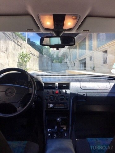 Mercedes C 200 1996, 260,000 km - 2.0 л - Bakı