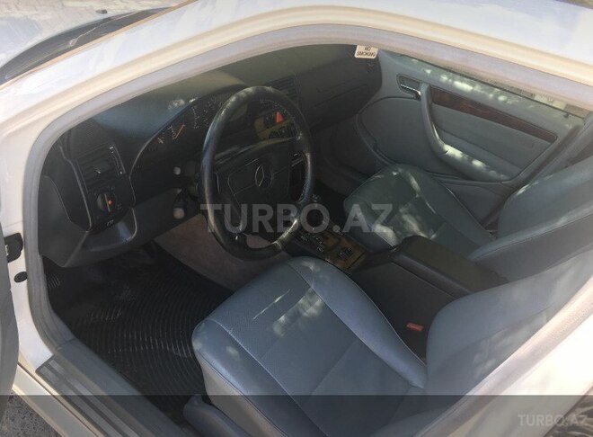 Mercedes C 230 1999, 205,431 km - 2.3 l - Bakı