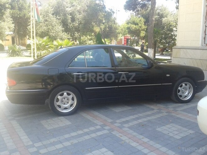 Mercedes E 300 1997, 282,400 km - 3.0 l - Sumqayıt