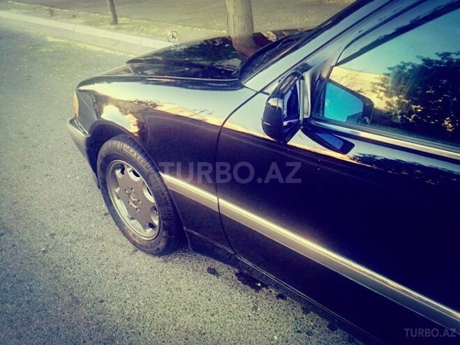 Mercedes C 230 1997, 250,000 km - 2.3 l - Bakı
