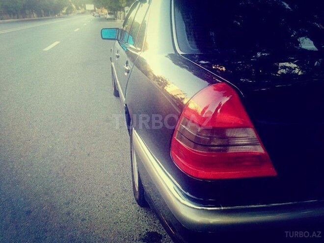 Mercedes C 230 1997, 250,000 km - 2.3 l - Bakı