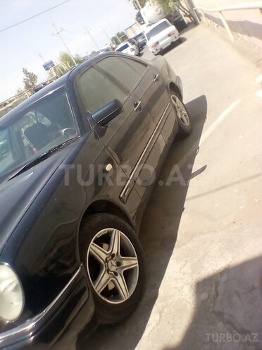 Mercedes E 240 2000, 200,000 km - 2.4 l - Bakı