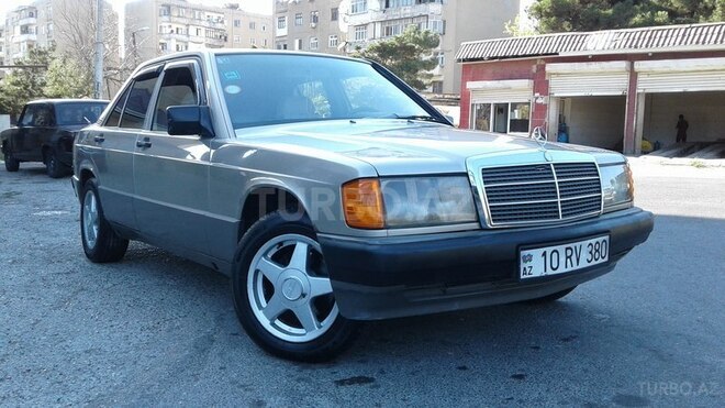 Mercedes 190 1990, 330,000 km - 2.0 л - Bakı