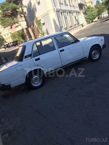 LADA (VAZ) 2107 1999, 235,000 km - 1.6 л - Bakı