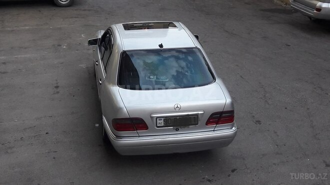Mercedes E 230 1998, 355,555 km - 2.3 l - Bakı
