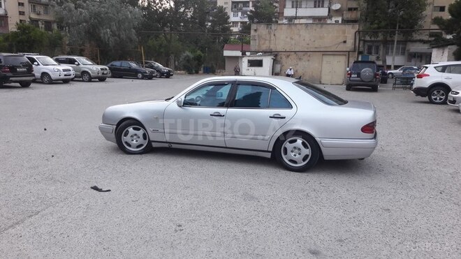 Mercedes E 230 1998, 355,555 km - 2.3 l - Bakı