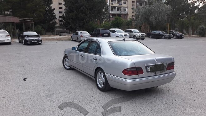 Mercedes E 230 1998, 355,555 km - 2.3 l - Bakı