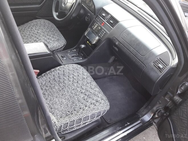 Mercedes C 220 1995, 300,000 km - 2.2 l - Bakı