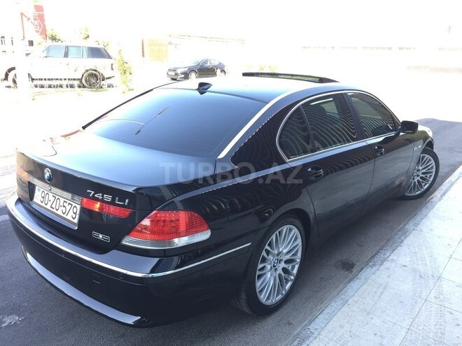 BMW 745 2003, 182,000 km - 4.5 л - Bakı