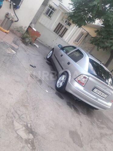 Opel Astra 1998, 245,000 km - 1.6 l - Xudat