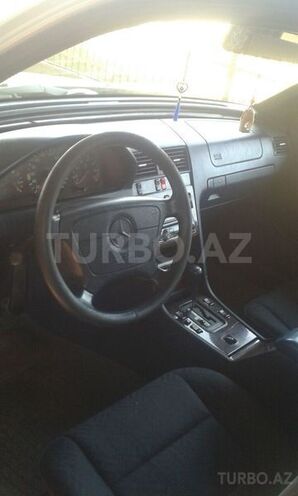 Mercedes C 180 1994, 256,860 km - 1.8 l - Biləsuvar
