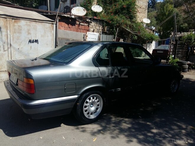 BMW 520 1990, 200,000 km - 2.0 l - Bakı