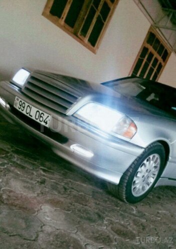 Mercedes C 250 1998, 329,422 km - 1.8 l - Sabirabad