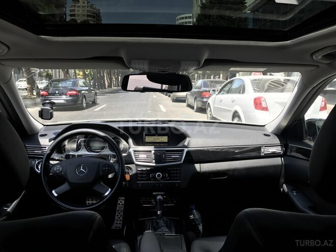 Mercedes E 200 2011, 72,000 km - 1.8 l - Bakı
