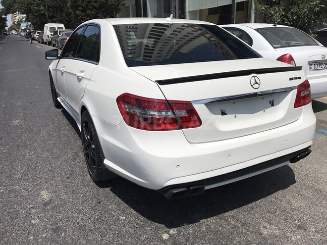 Mercedes E 200 2011, 72,000 km - 1.8 l - Bakı