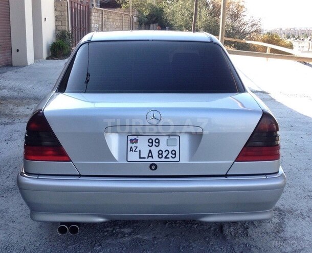 Mercedes C 240 2000, 187,000 km - 2.4 l - Bakı