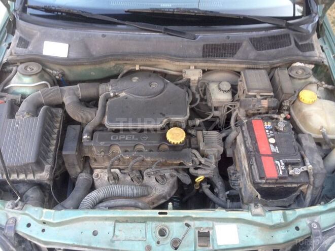 Opel Astra 2000, 400,000 km - 1.6 l - Şəki