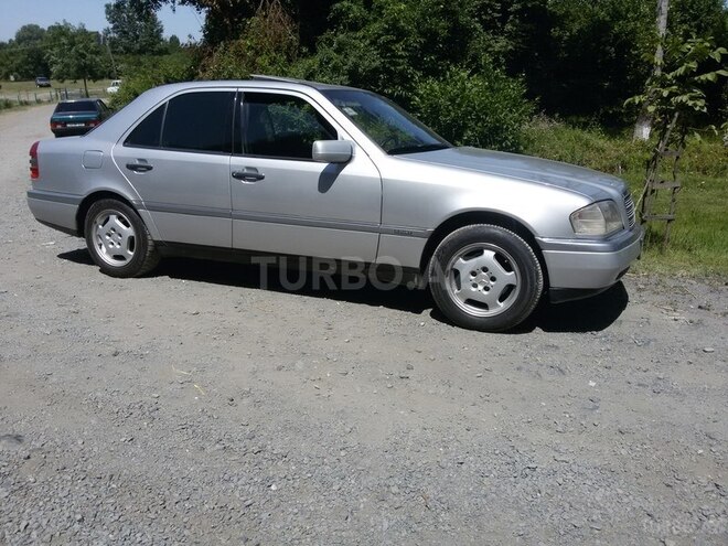 Mercedes C 180 1993, 261,269 km - 1.8 l - Balakən