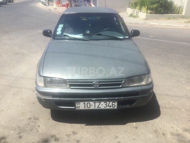 Toyota Corolla 1995, 240,000 km - 1.6 л - Bakı