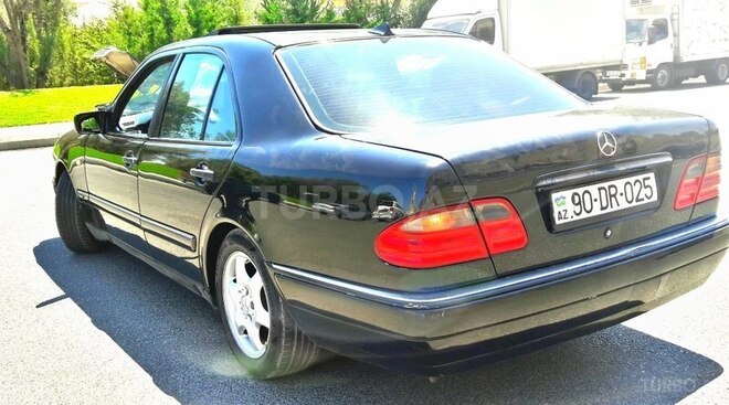 Mercedes E 240 1998, 386,100 km - 2.4 л - Bakı