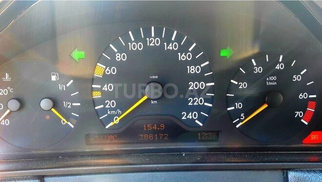 Mercedes E 240 1998, 386,100 km - 2.4 л - Bakı