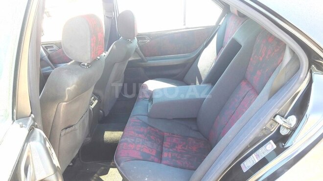 Mercedes E 240 1998, 386,100 km - 2.4 л - Bakı